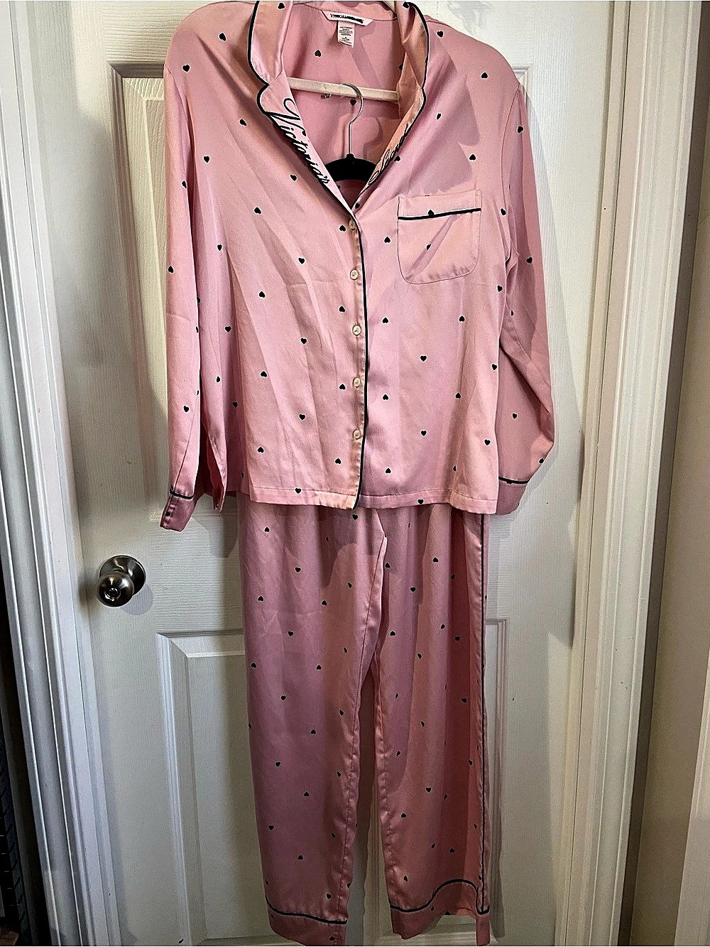 Victoria's Secret Signature Satin Long Pajama Set Pink & Black Size Medium